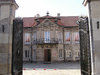 Gate